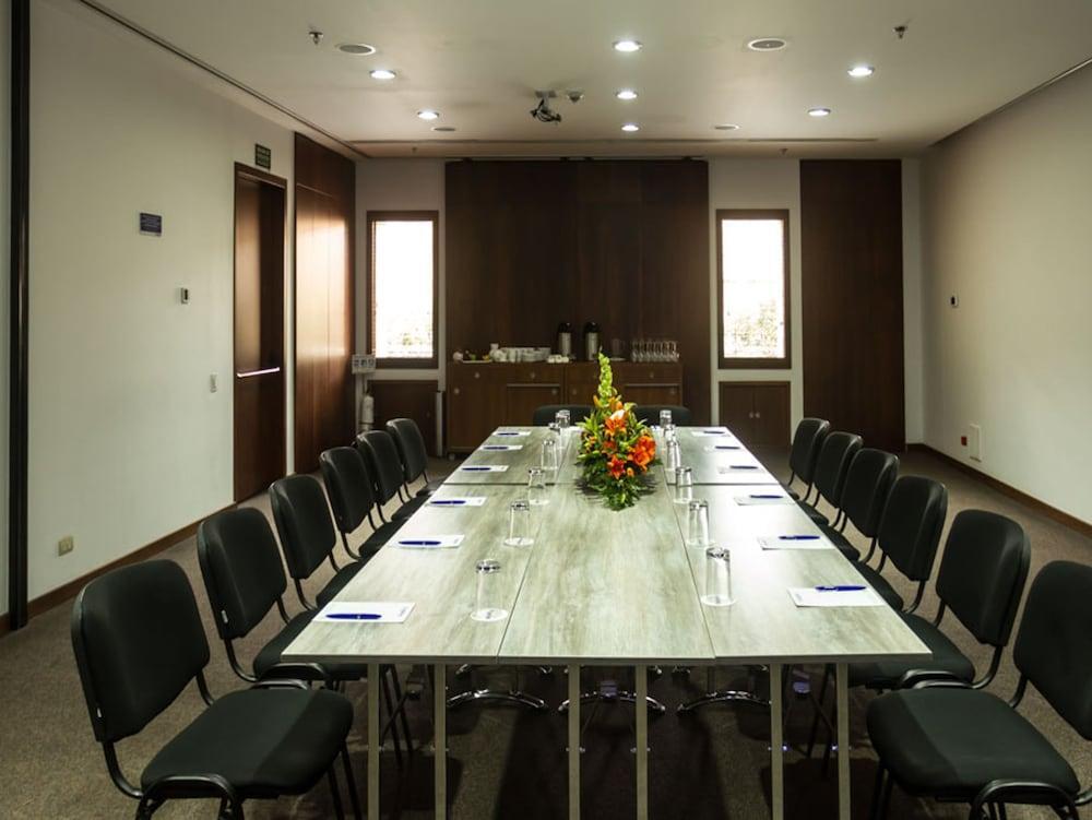 Hotel Habitel Prime بوغوتا المظهر الخارجي الصورة